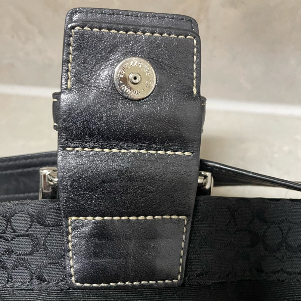 Vintage 2005 Coach Black Shoulder Bag with Silver Accents - Picture 10 of 13